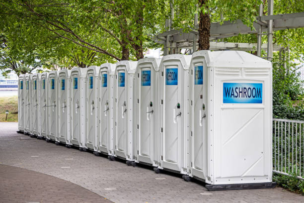 Best Portable restroom solutions  in Maricopa, CA